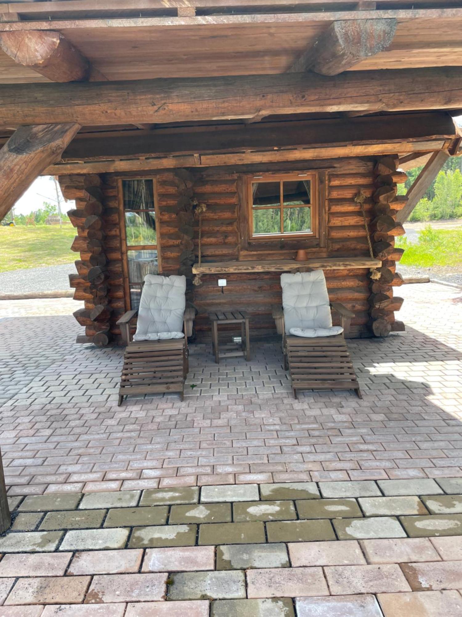 Holiday home Svensson's Log