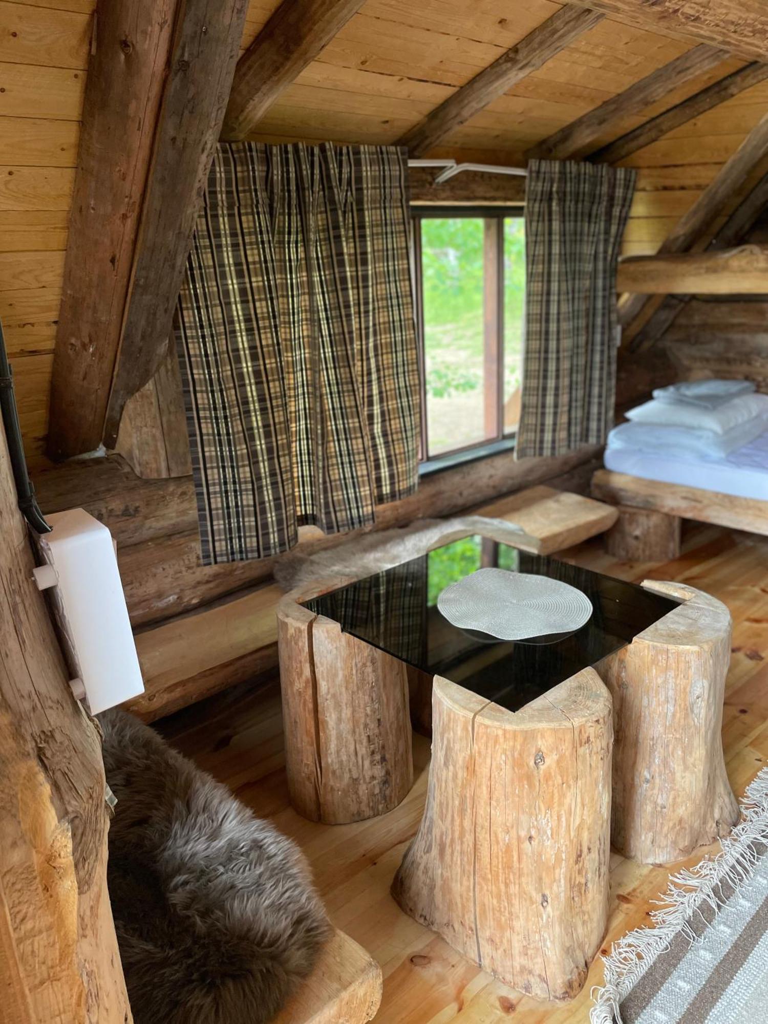 Holiday home Svensson's Log