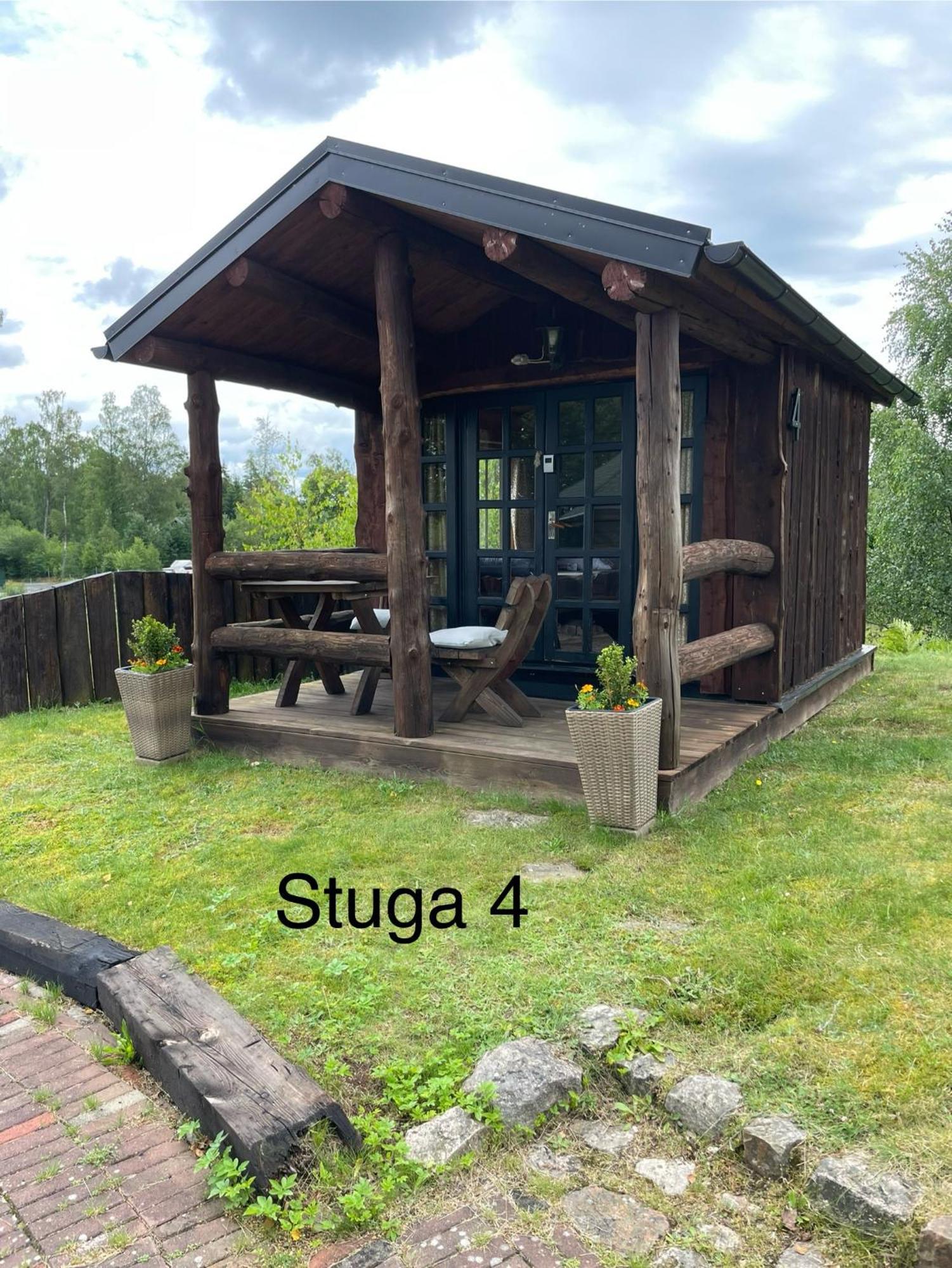 Holiday home Svensson's Log